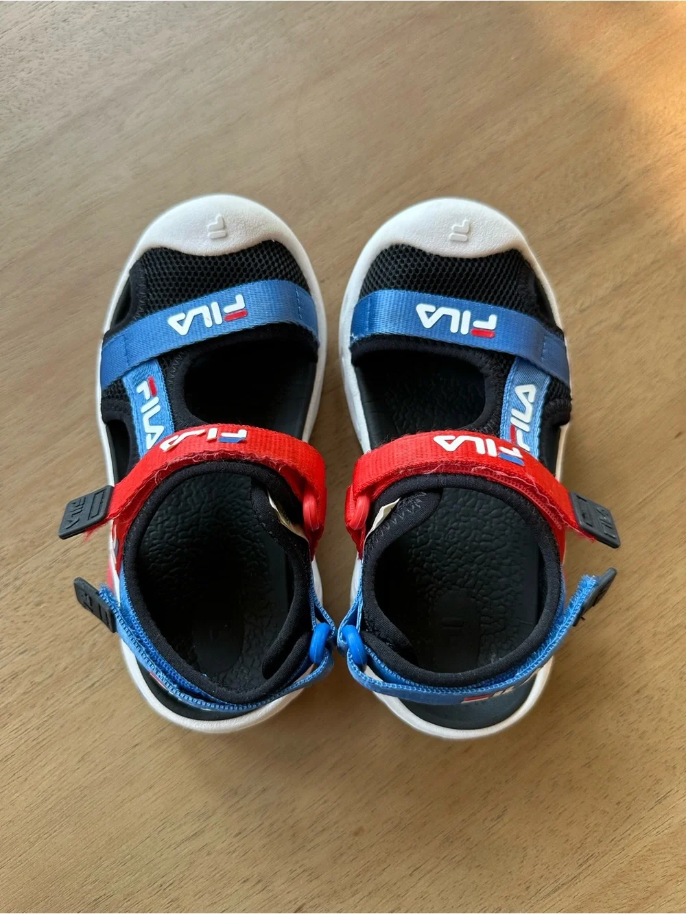 FILA Closed-Toe Sport Sandals, Size 9 Little Kid, Black Blue Red